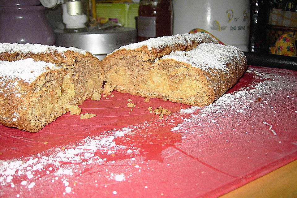 Marzipanstollen ohne Rosinen