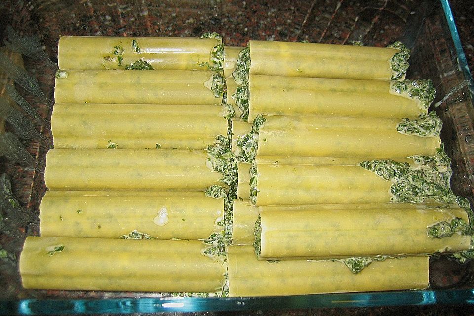 Cannelloni mit Frischkäsefüllung