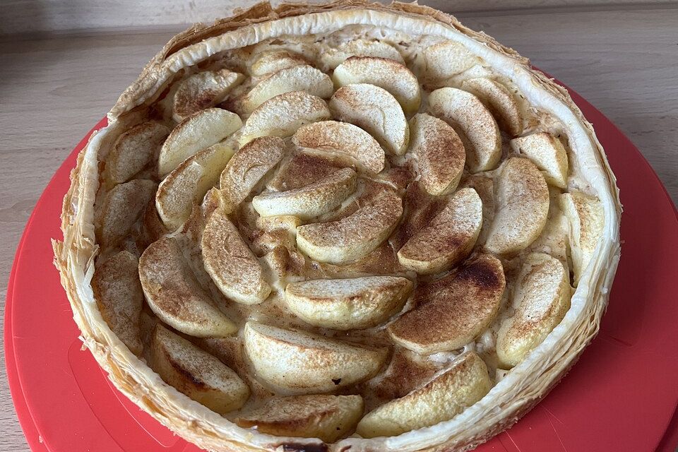 Apfeltarte mit Blätterteig