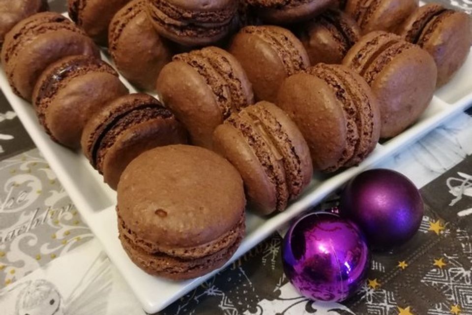 Schokoladen-Mandel-Macarons