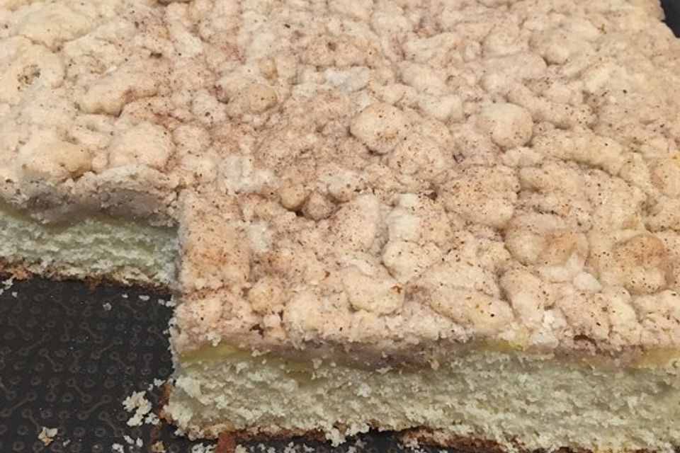 Schneller Streuselkuchen vom Blech