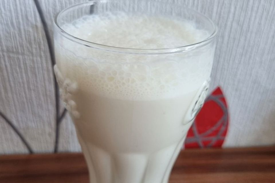 Vitaminreiche Joghurt-Bananenmilch