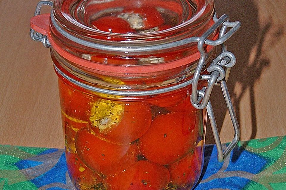 Gefüllte Tomaten mit Frischkäse