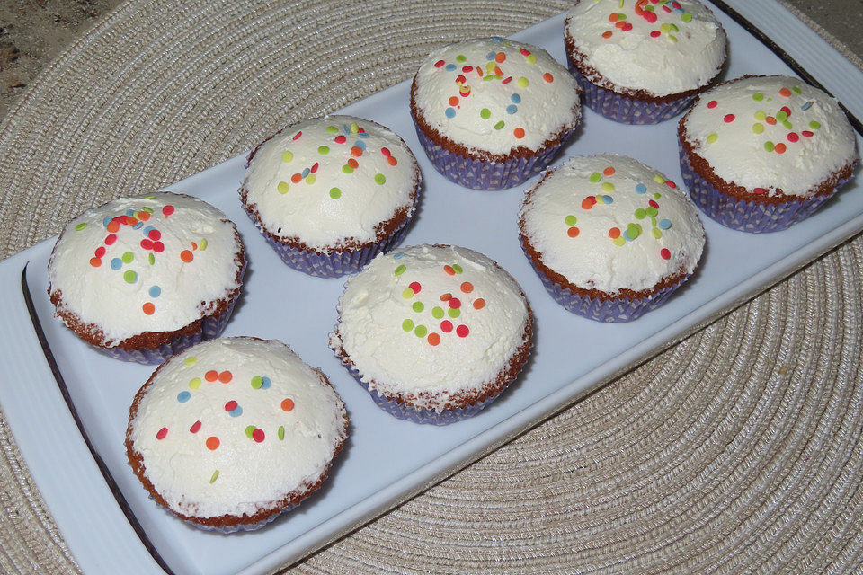 Limonaden-Cupcakes mit Schmandcreme