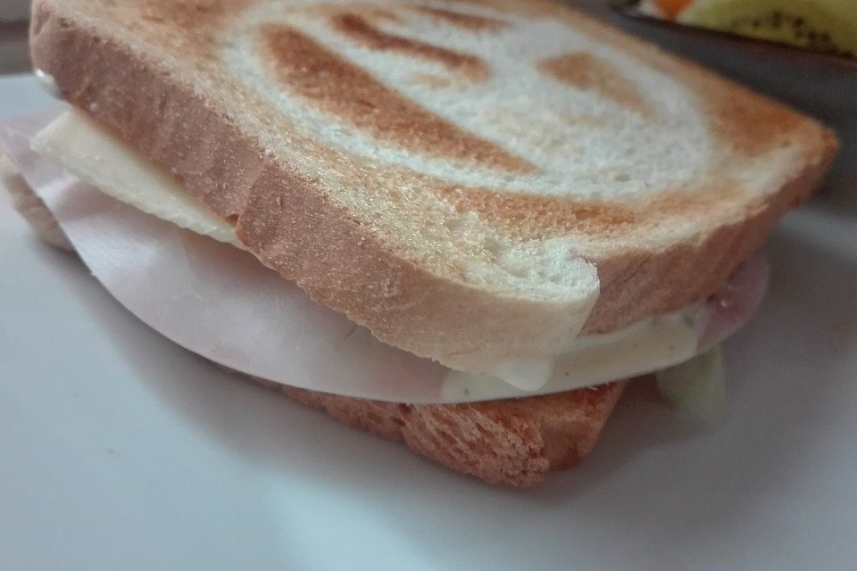 Schinken - Käse - Sandwich