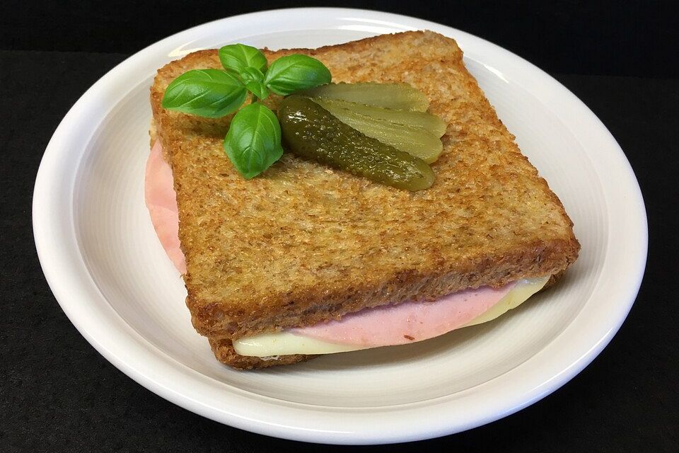 Schinken - Käse - Sandwich