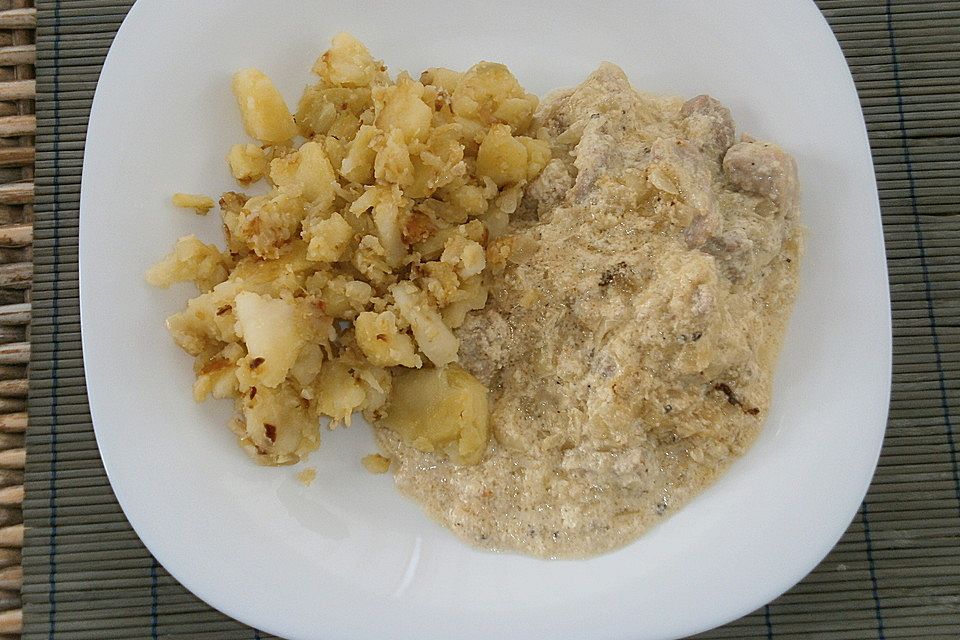 Sahnegulasch