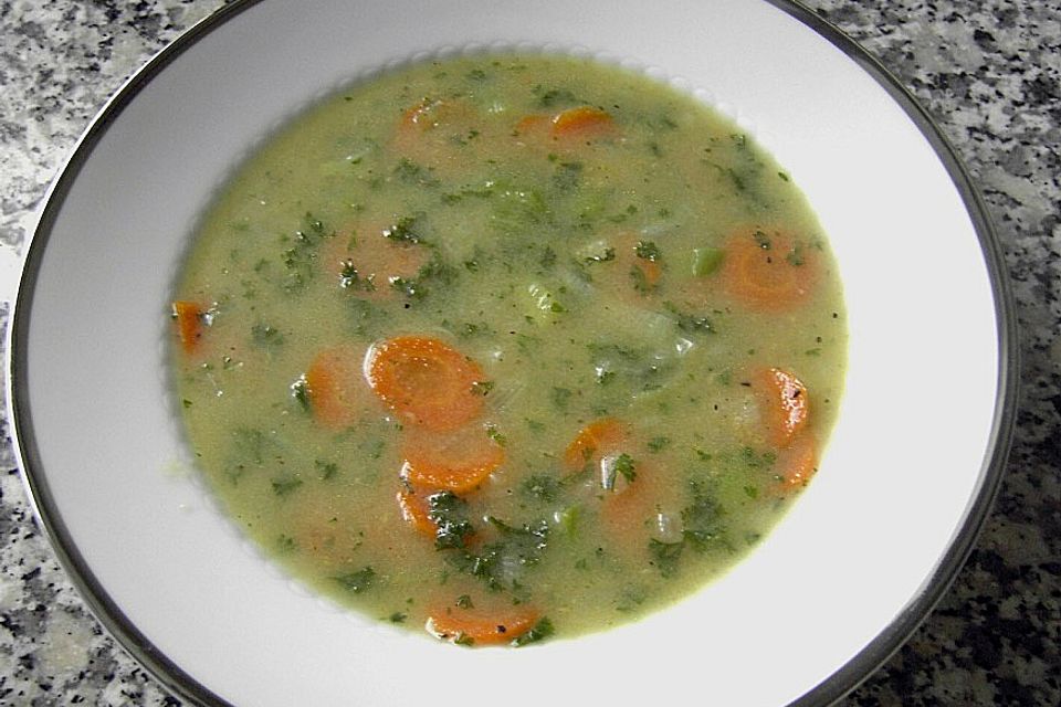 Grießsuppe mit Gemüse