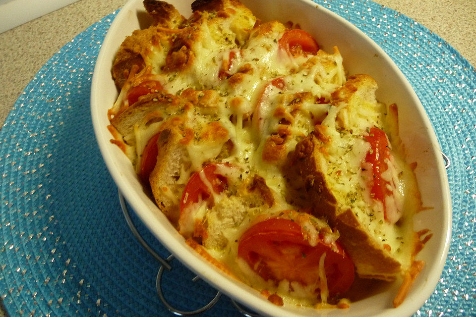 Tomaten-Brot-Auflauf