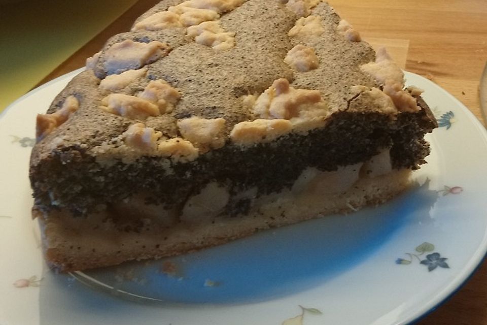 Anas Mohnkuchen mit Äpfeln