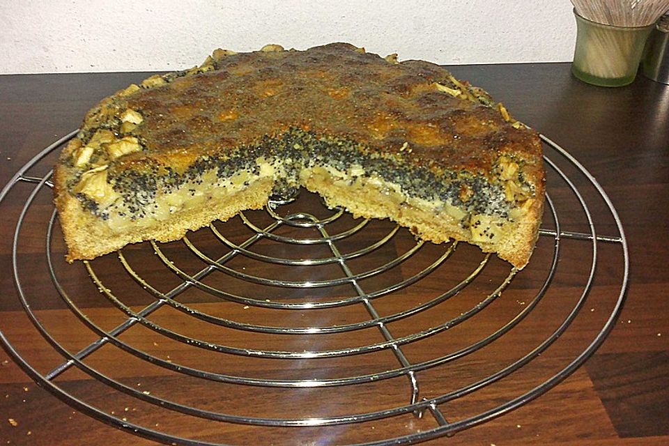 Anas Mohnkuchen mit Äpfeln