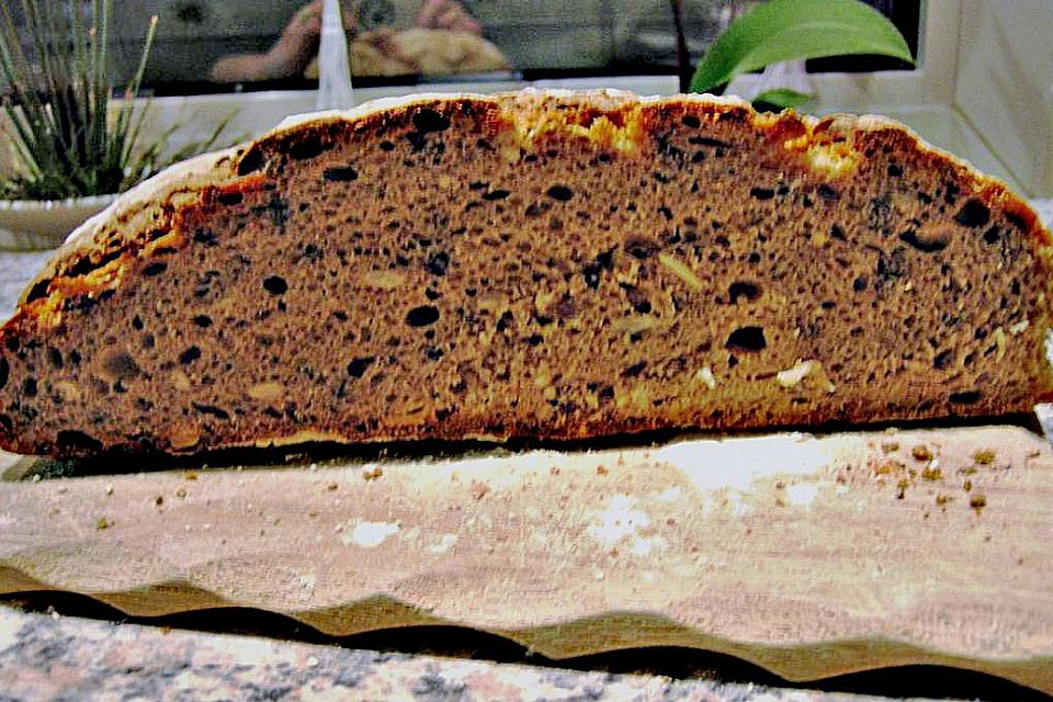 Rustikales Sauerteigbrot