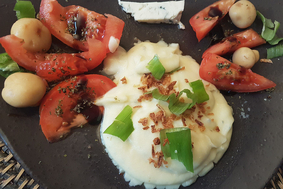 Amerikanisches Kartoffelpüree mit Blaukäse