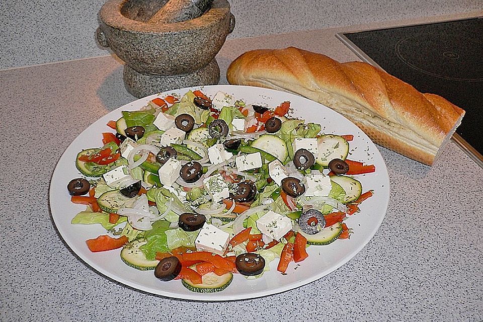 Griechischer Bauernsalat mit Feta