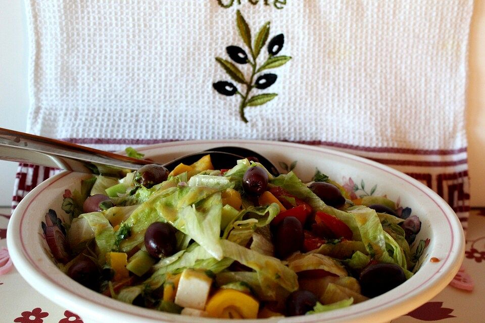 Griechischer Bauernsalat mit Feta