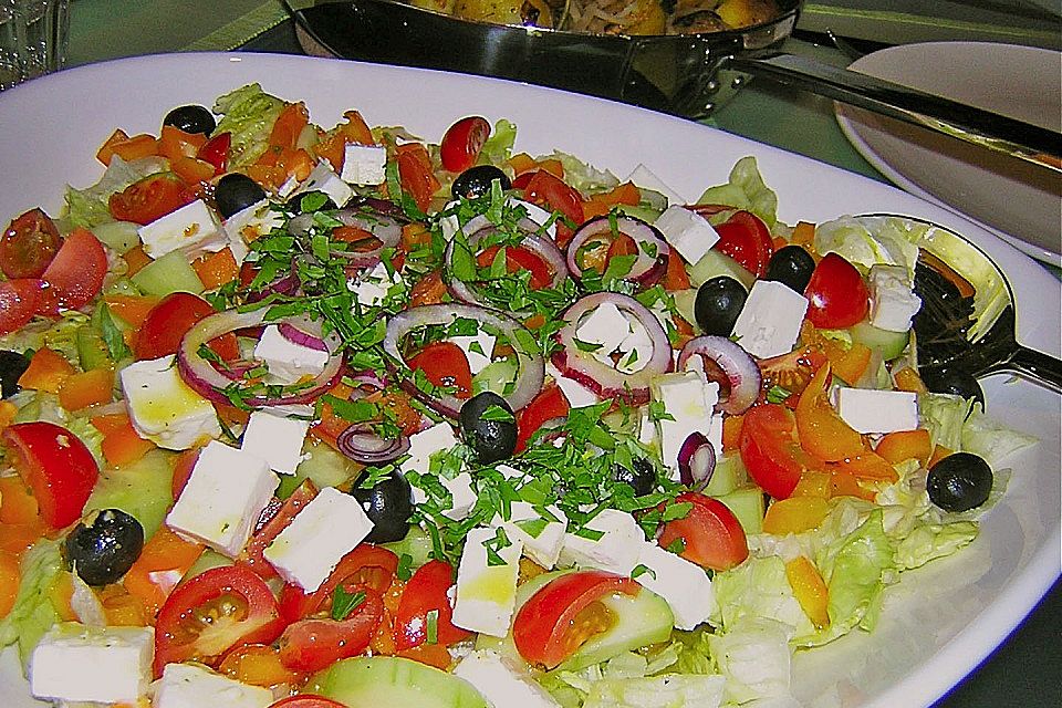 Griechischer Bauernsalat mit Feta