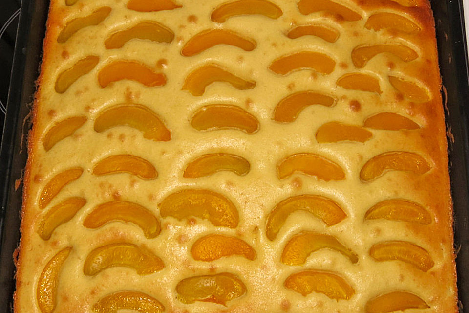 Blechkuchen mit Eierlikör