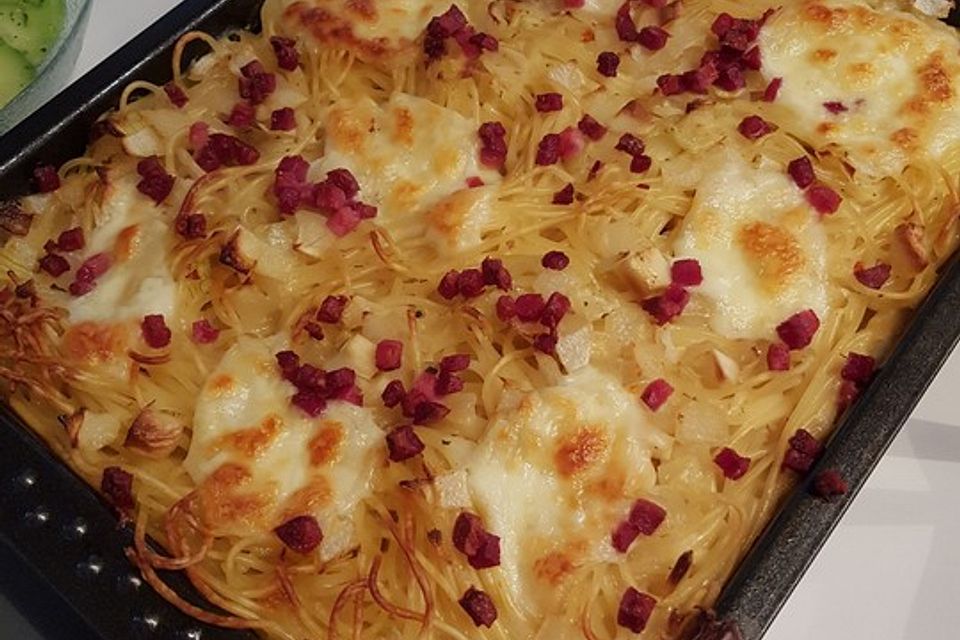 Spaghettiauflauf mit Speck