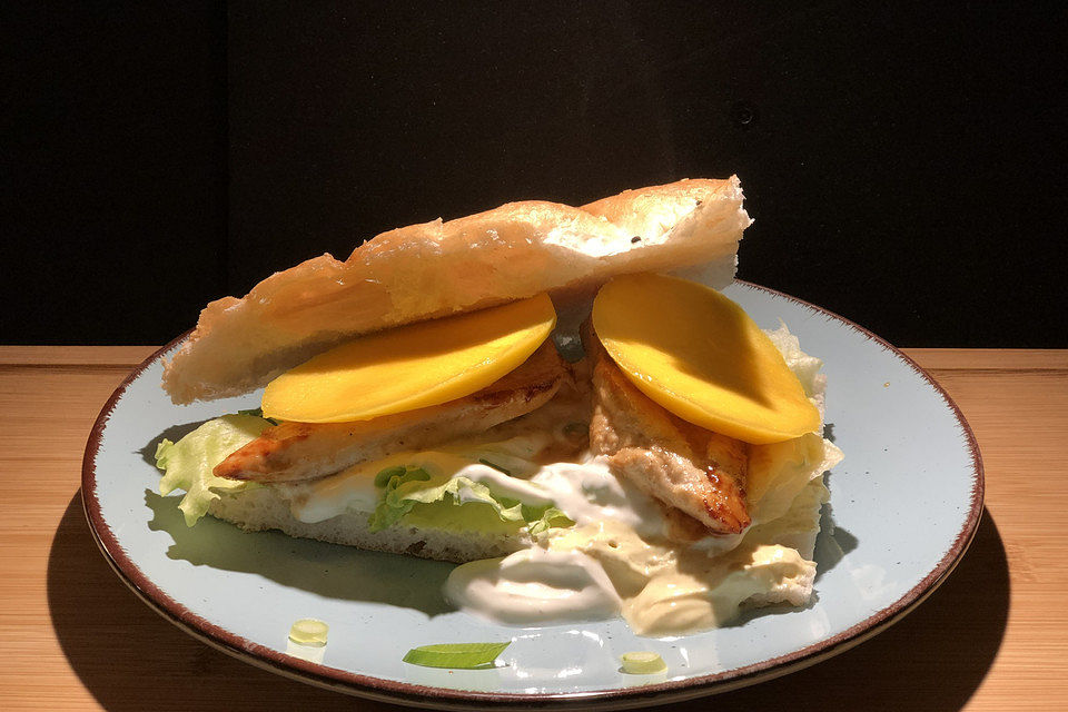 Hähnchen-Mango-Sandwich