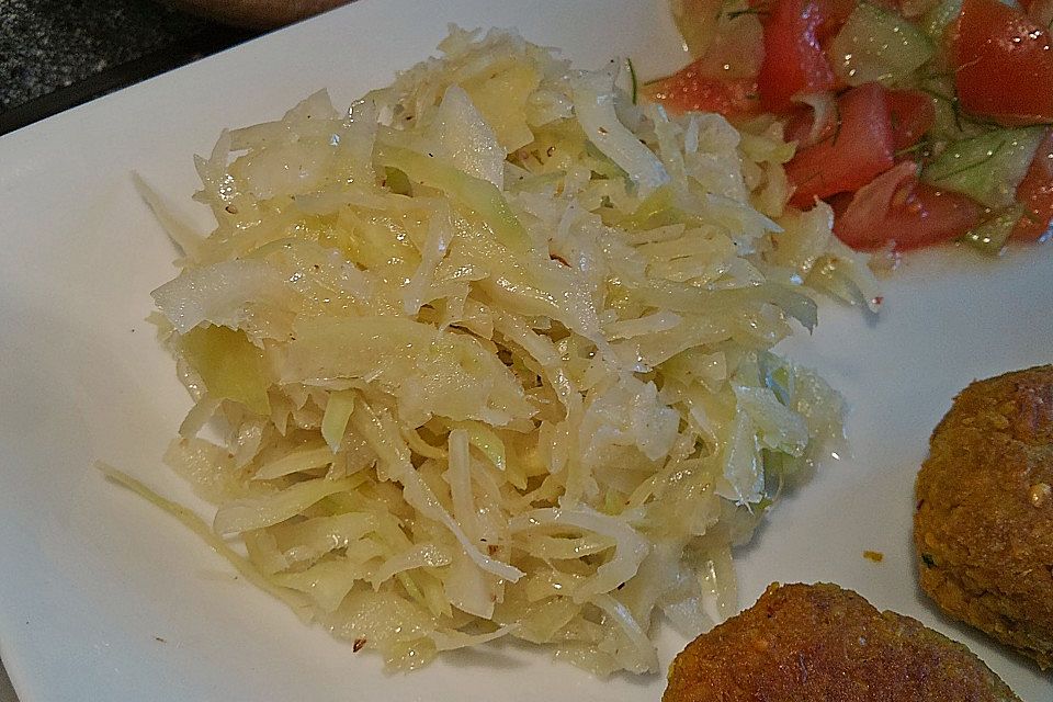 Griechischer Krautsalat