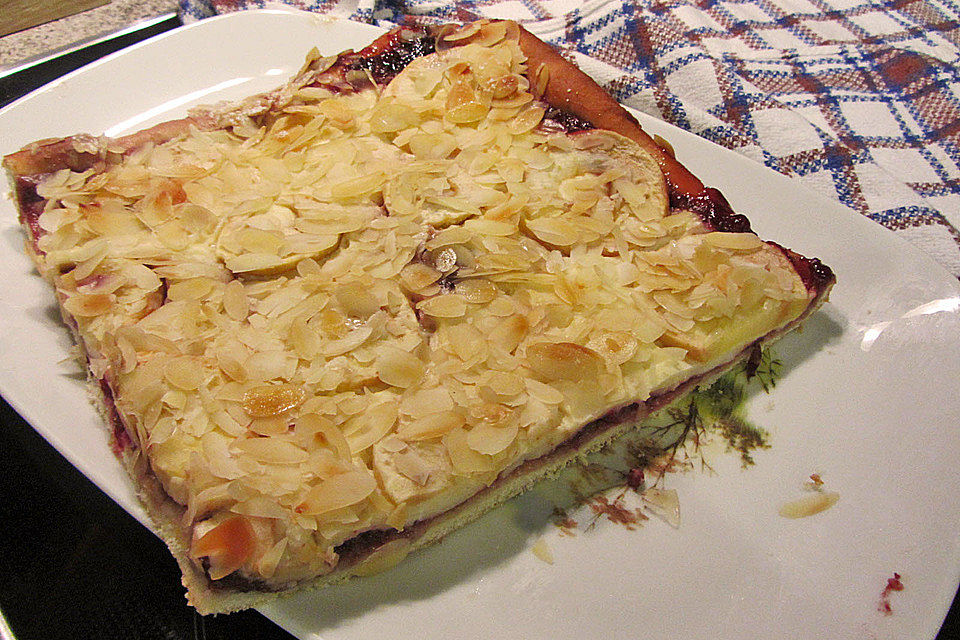 Apfel-Mandel-Blechkuchen