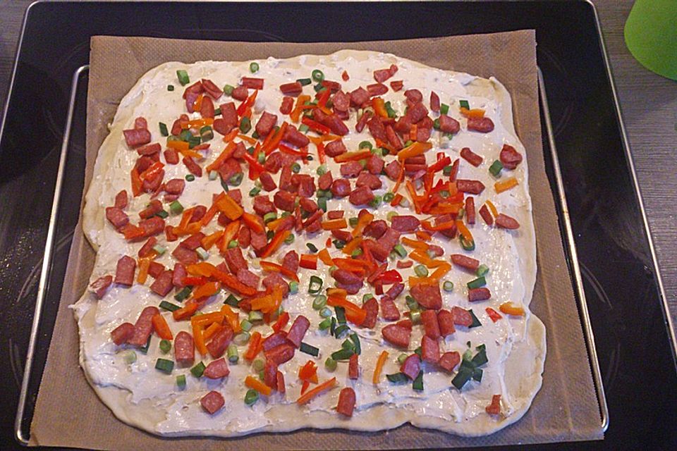 Salami-Flammkuchen