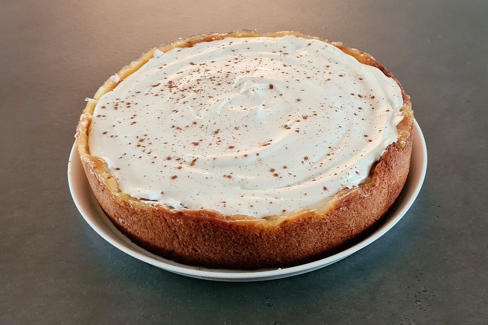 Apfelkuchen mit Zimt - Sahnehaube