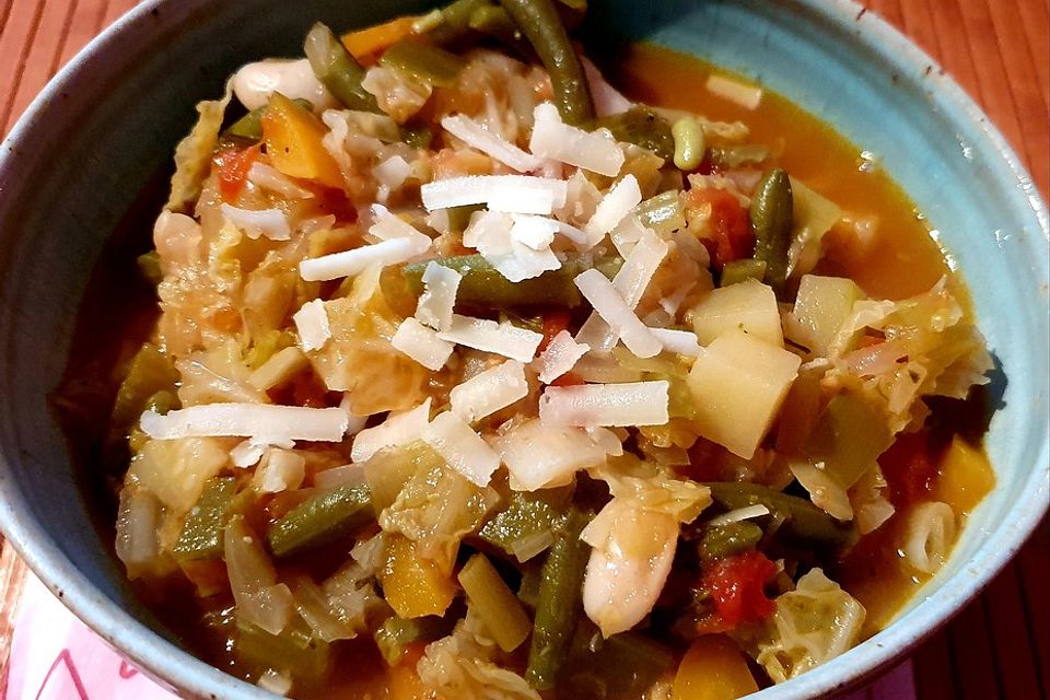 Minestrone alla Toscana