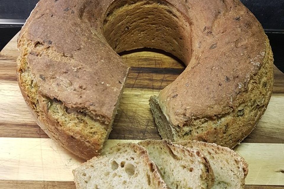 Dinkel-Bärlauchbrot mit Sonnenblumenkernen