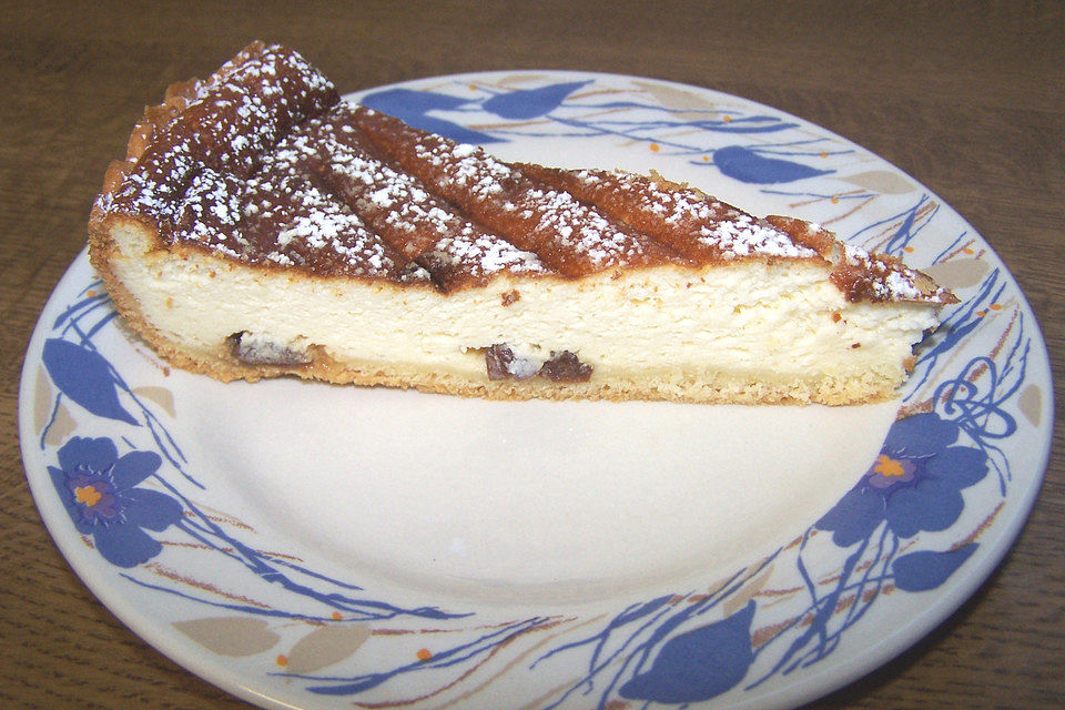 Käsekuchen mit Mürbeteigboden