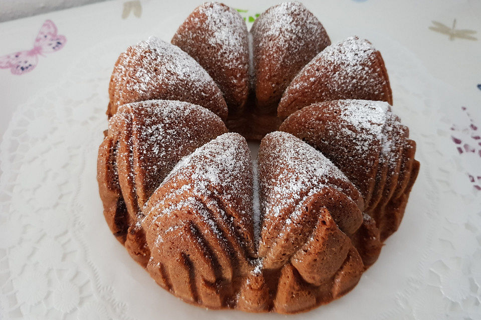 Mausis schneller, saftiger Eierlikörkuchen