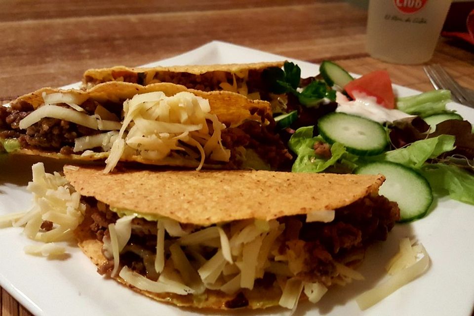 Hackfleisch-Tacos