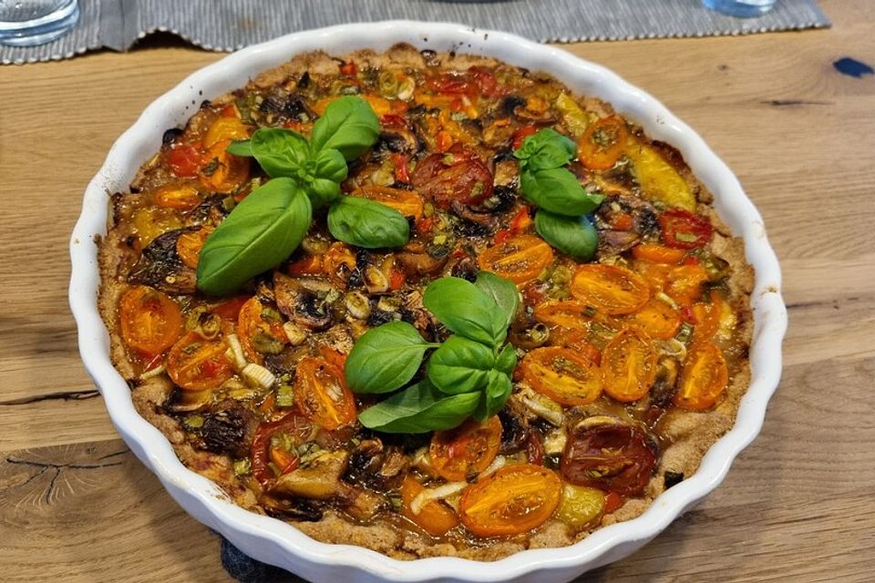 Tomaten-Quiche mit Käsekruste