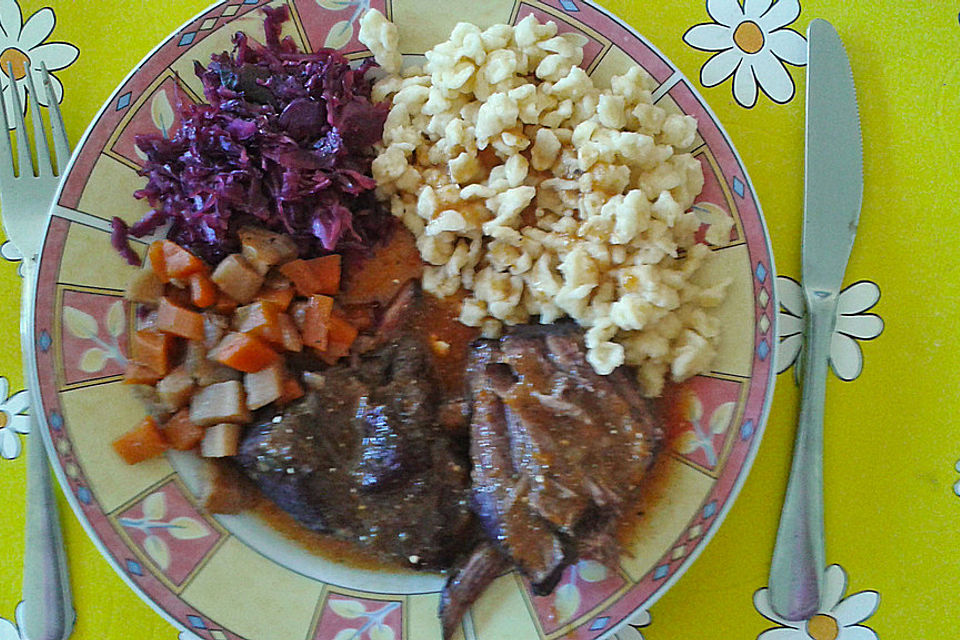 Rindfleisch in Rotweinsauce