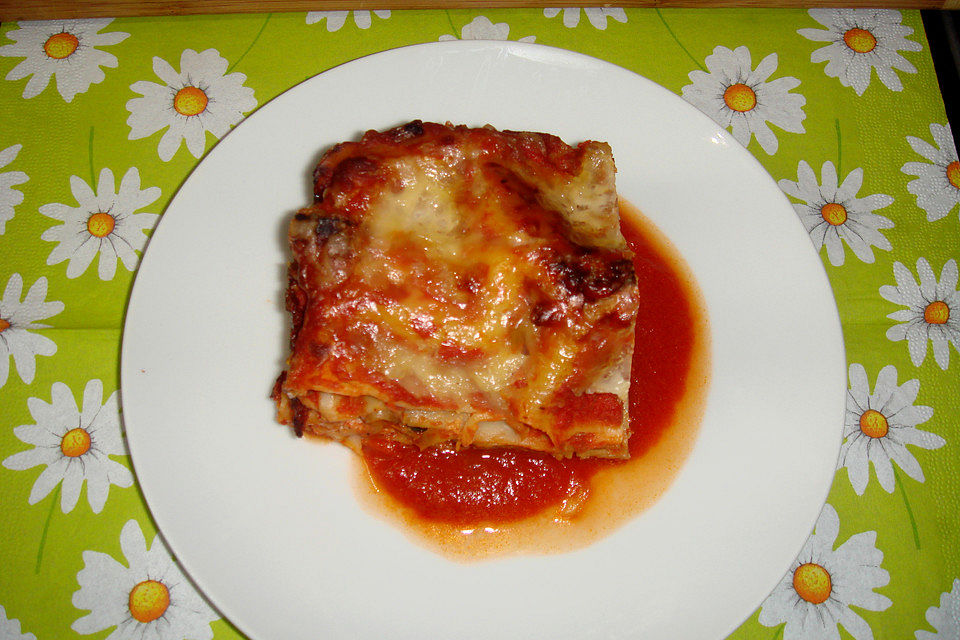 Leckere Tomaten-Lasagne