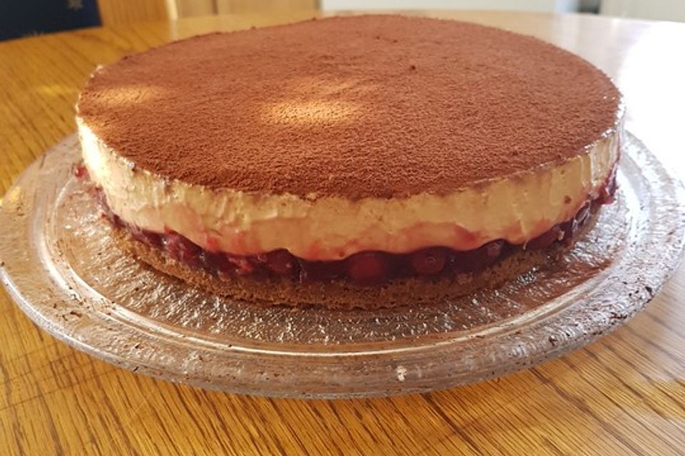 Cappuccino-Kirsch Torte