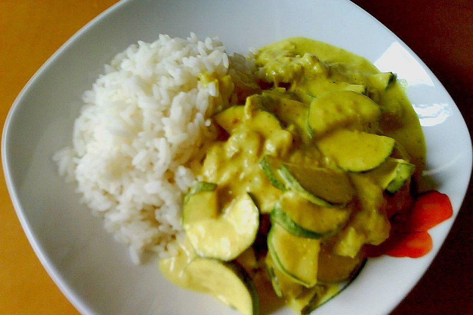 Bananen-Zucchini-Curry