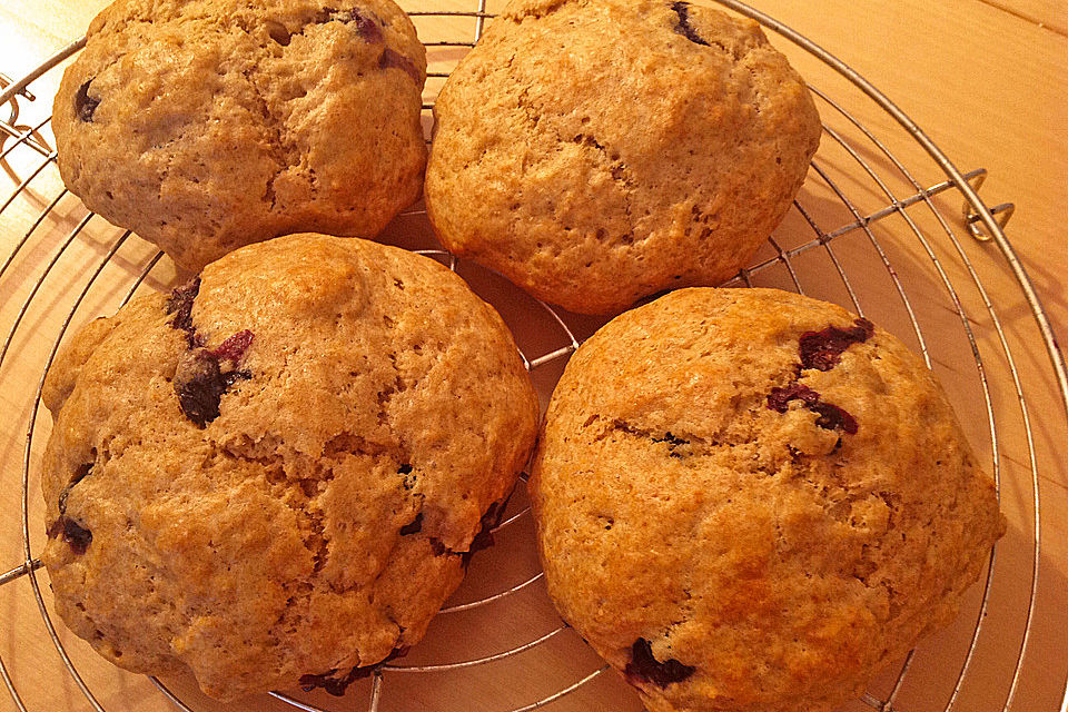 Vollkornbuttermilchbrötchen mit Heidelbeeren