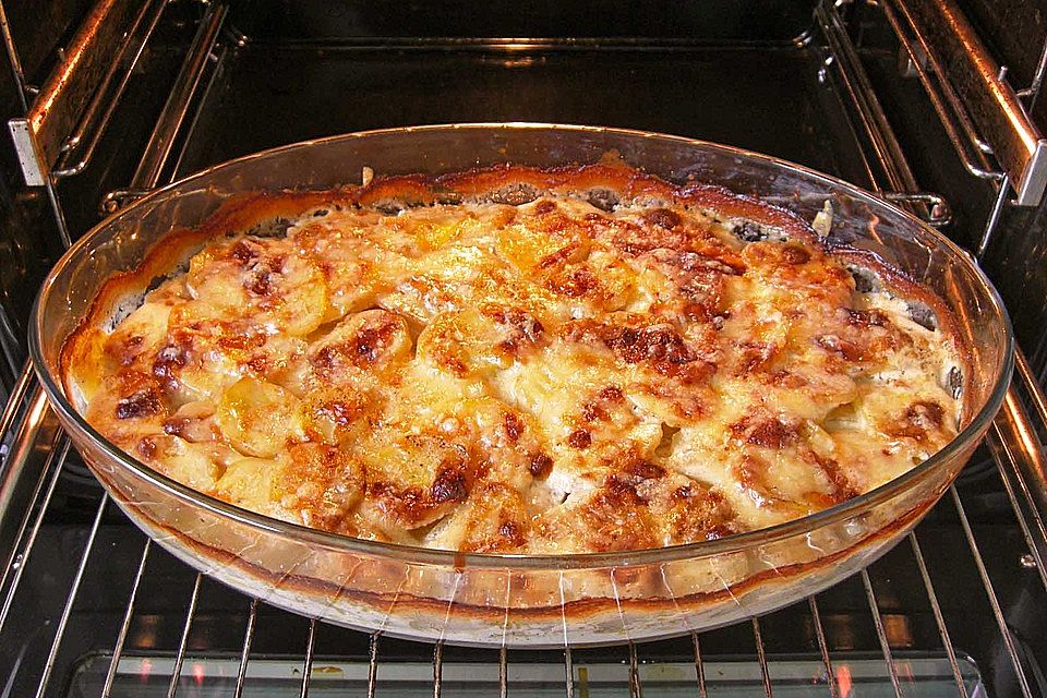 Kartoffelgratin mit Schmelzkäse