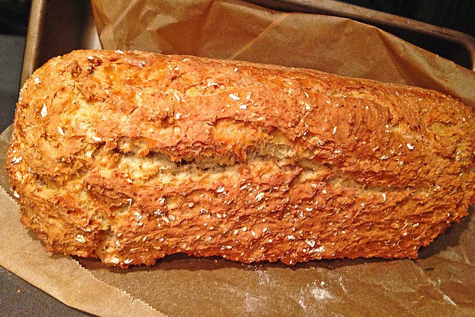 Joghurtbrot mit Haferflocken