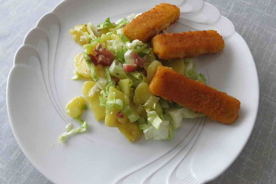 Fischstäbchen mit Kartoffelsalat