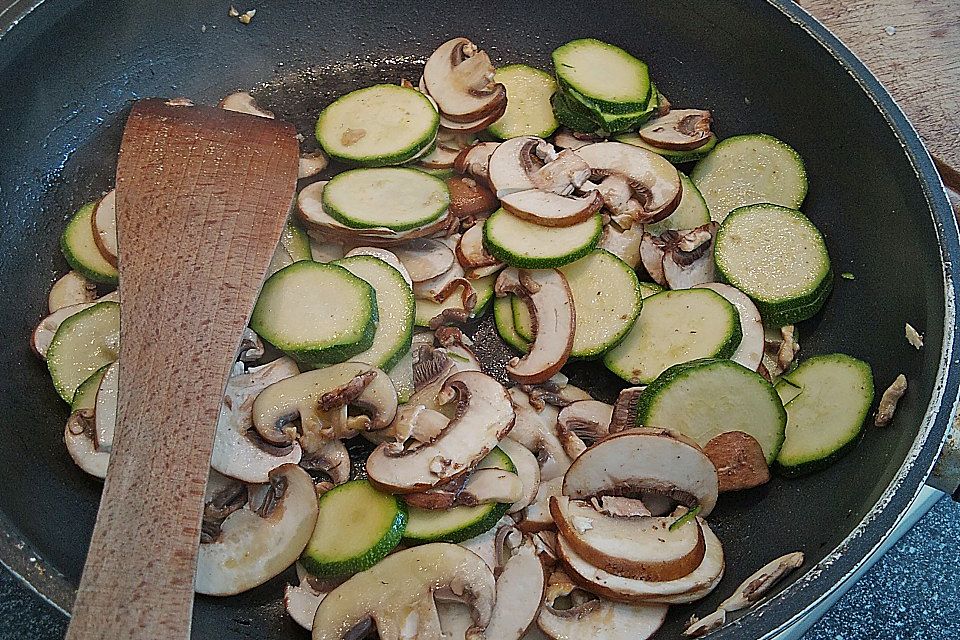 Zucchini - Pilz - Salat