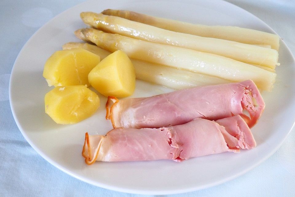 Spargel in der Auflaufform