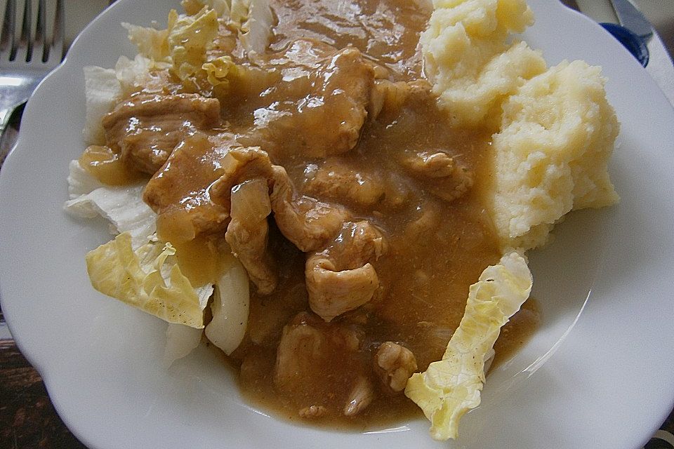 Rahmgulasch deutsche Art