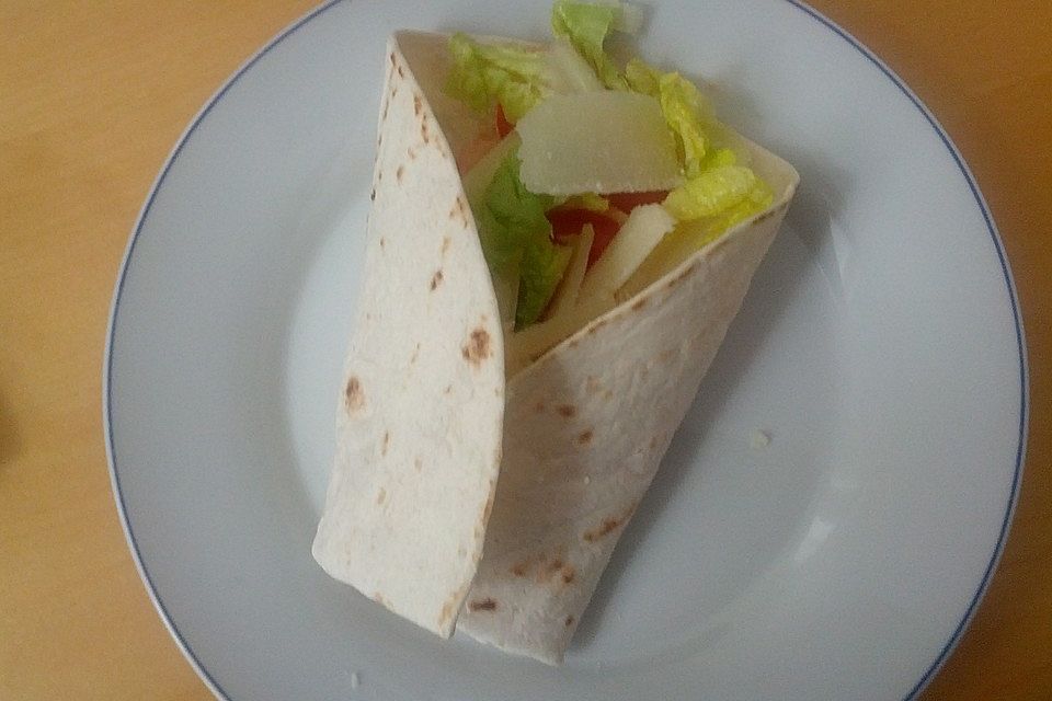 Superschnelle Salat-Wraps