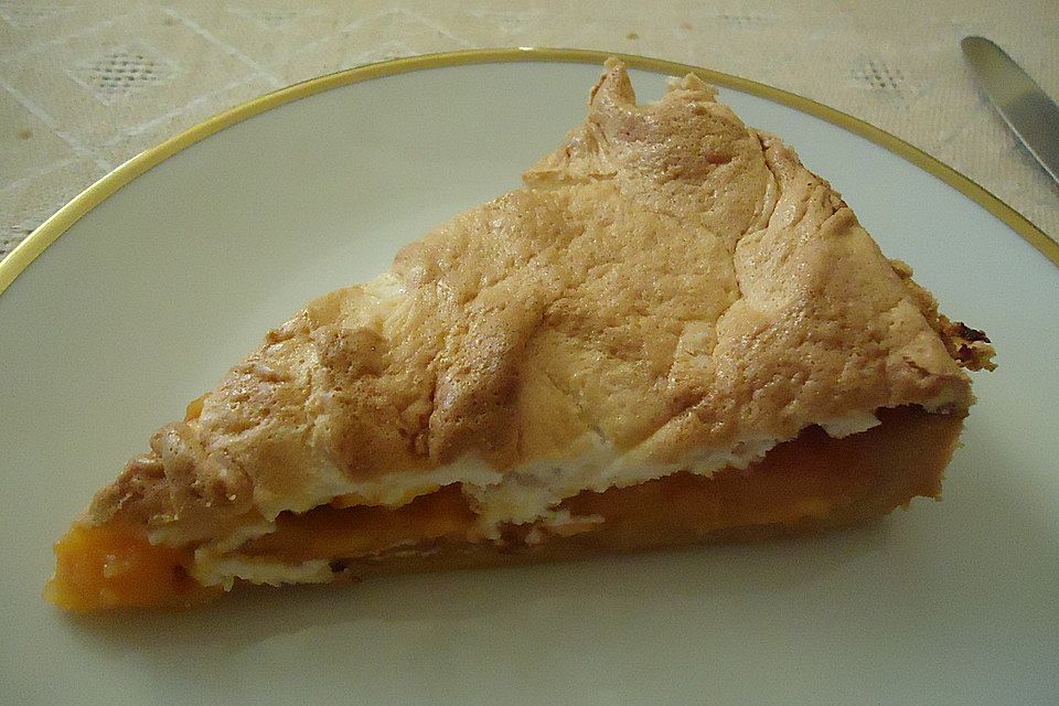 Papaya-Pie mit Baiserhaube