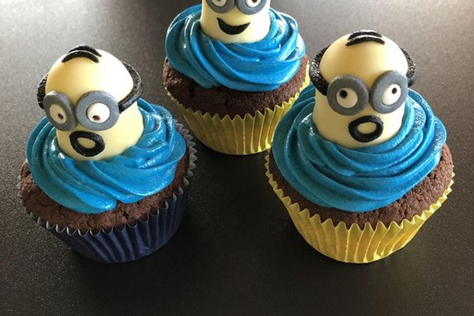 Minion Cupcakes