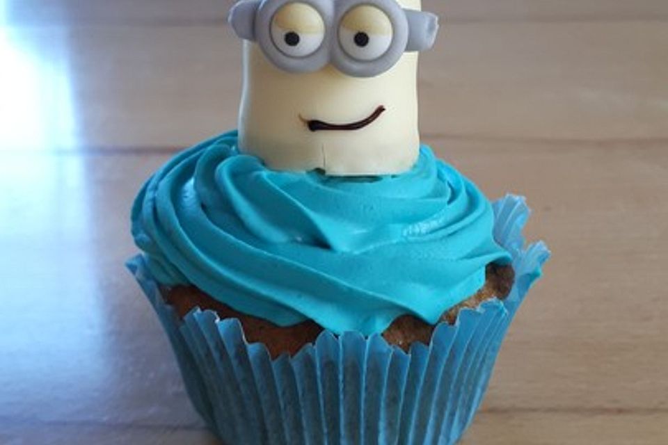 Minion Cupcakes