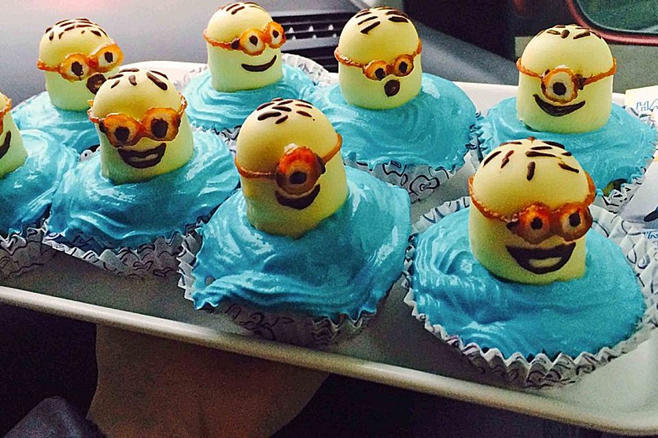 Minion Cupcakes