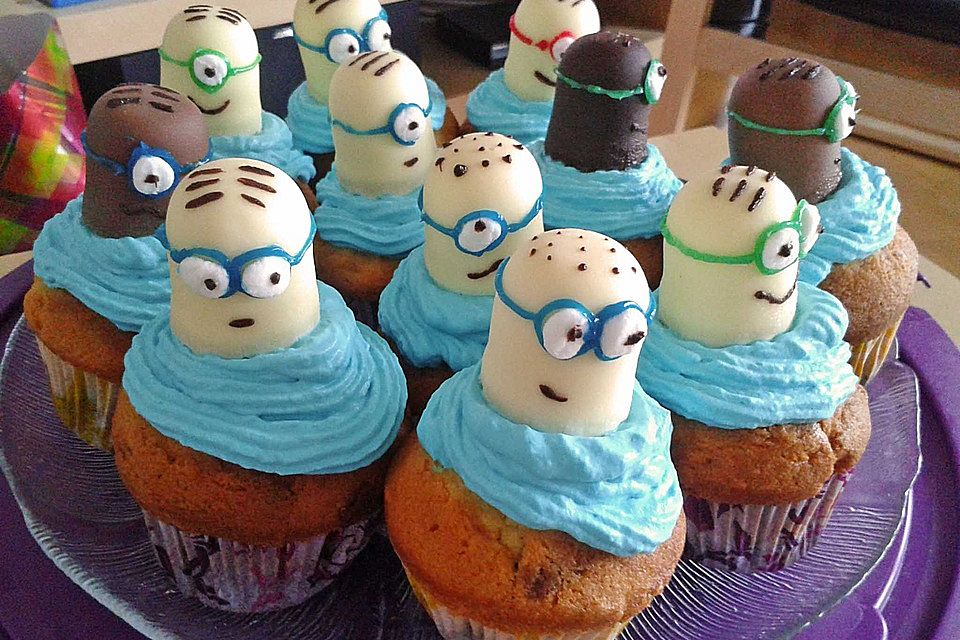 Minion Cupcakes